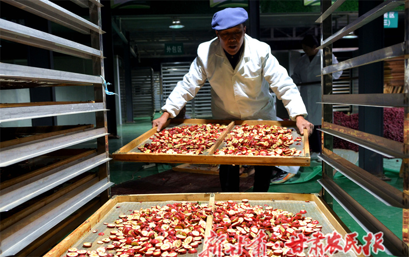 1761092245156709.jpg 1760934581497053532.jpg