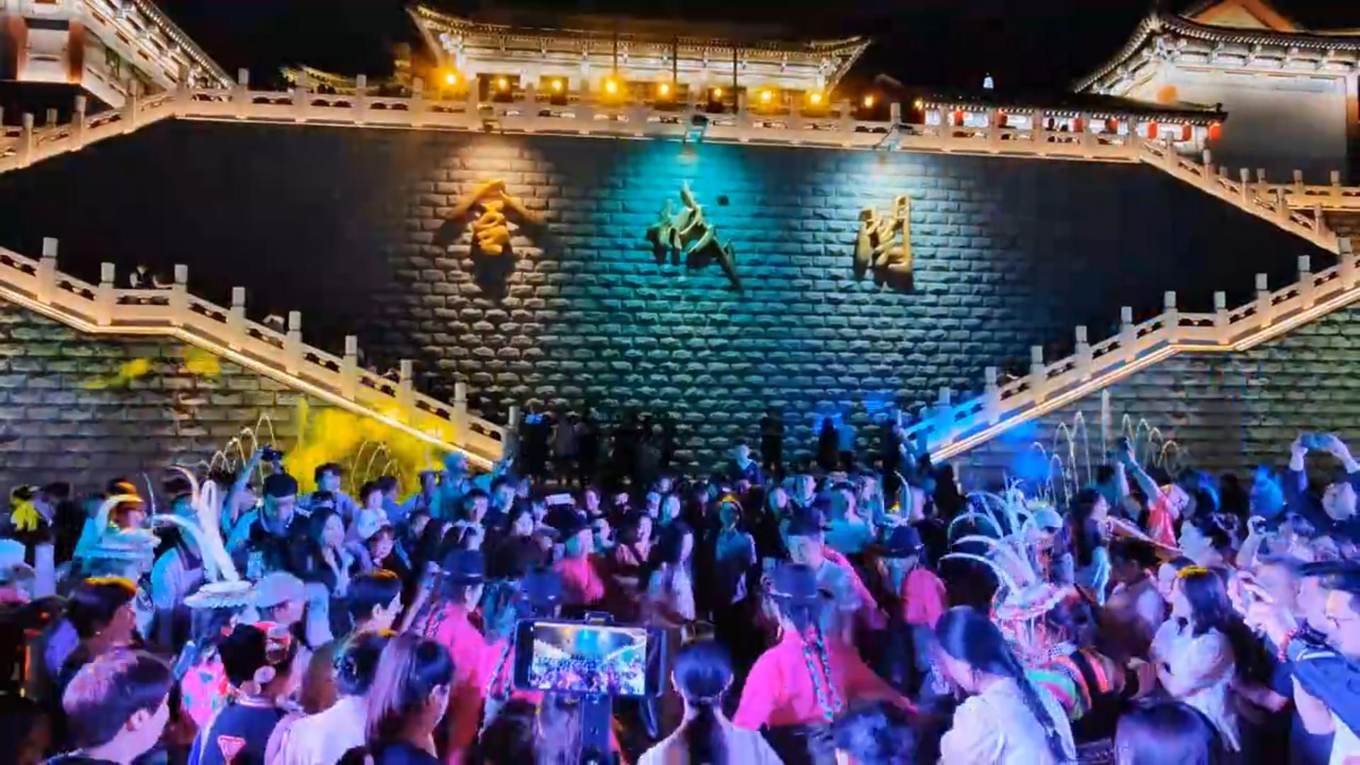 【如意甘肅·多彩非遺】甘肅非遺大舞臺(tái)展演季：全省非遺進(jìn)景區(qū)系列展業(yè)活動(dòng)第三場(chǎng)次在金城關(guān)步行街演出