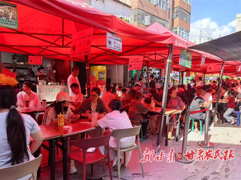 魅力秦州迎來暑期旅游高峰 全新體驗(yàn)激發(fā)市場(chǎng)消費(fèi)活力

